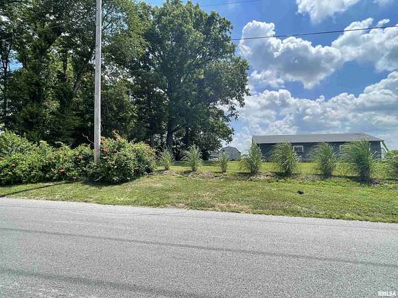 0.97 Acres of Improved Mixed-Use Land for Sale in Marion, Illinois