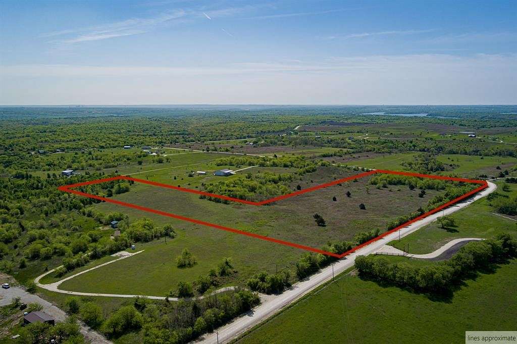 20.6 Acres of Land for Sale in Gainesville, Texas