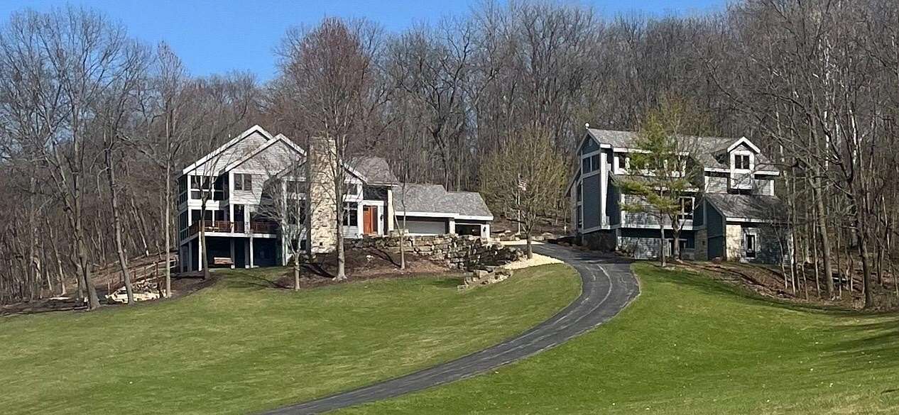 3.12 Acres of Residential Land with Home for Sale in Galena, Illinois