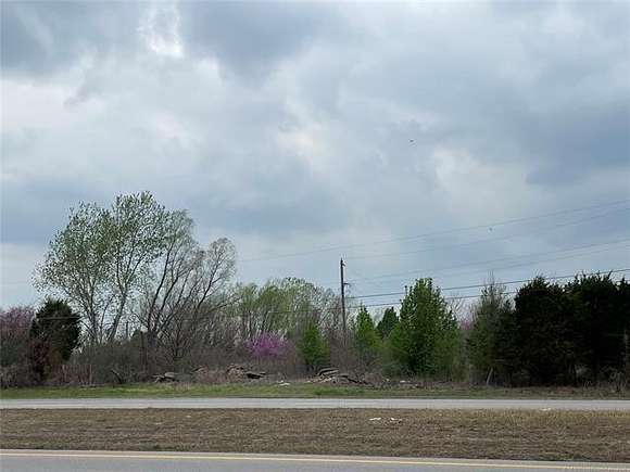 18.6 Acres of Land for Sale in Muskogee, Oklahoma