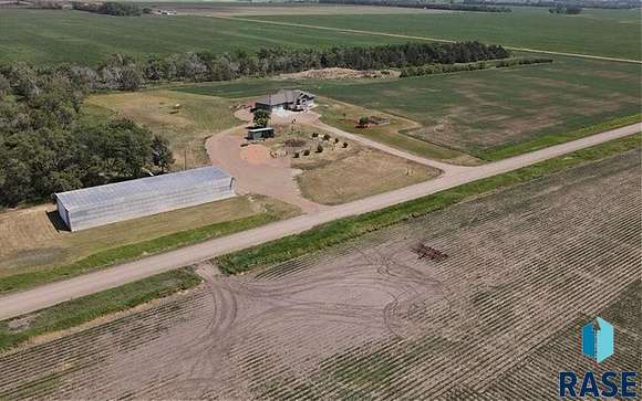 26 Acres of Land with Home for Sale in Mount Vernon, South Dakota