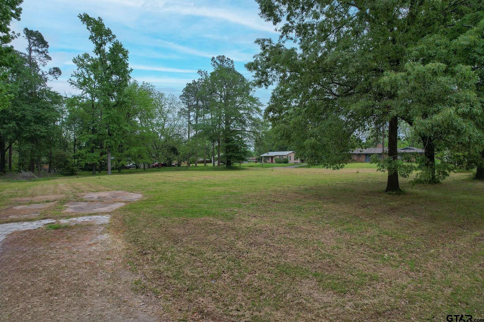 1.3 Acres of Residential Land for Sale in Mount Vernon, Texas