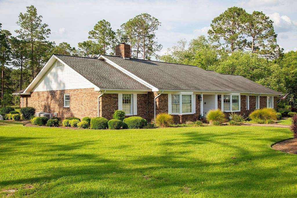 3.4 Acres of Residential Land with Home for Sale in Baxley, Georgia