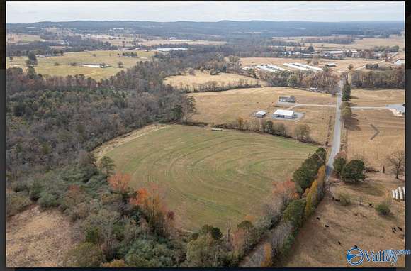 27 Acres of Land for Sale in Boaz, Alabama