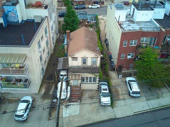 0.093 Acres of Improved Residential Land for Sale in Brooklyn, New York
