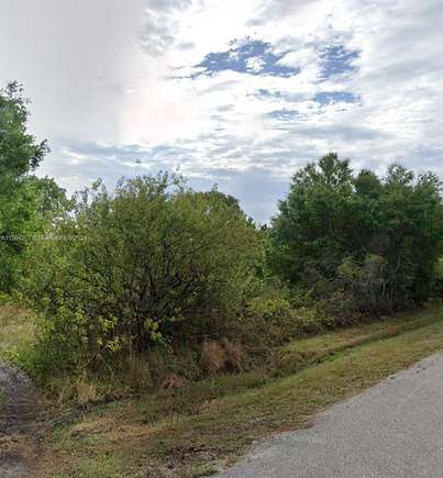 0.36 Acres of Residential Land for Sale in Okeechobee, Florida