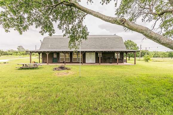 2.5 Acres of Residential Land with Home for Sale in Ponder, Texas