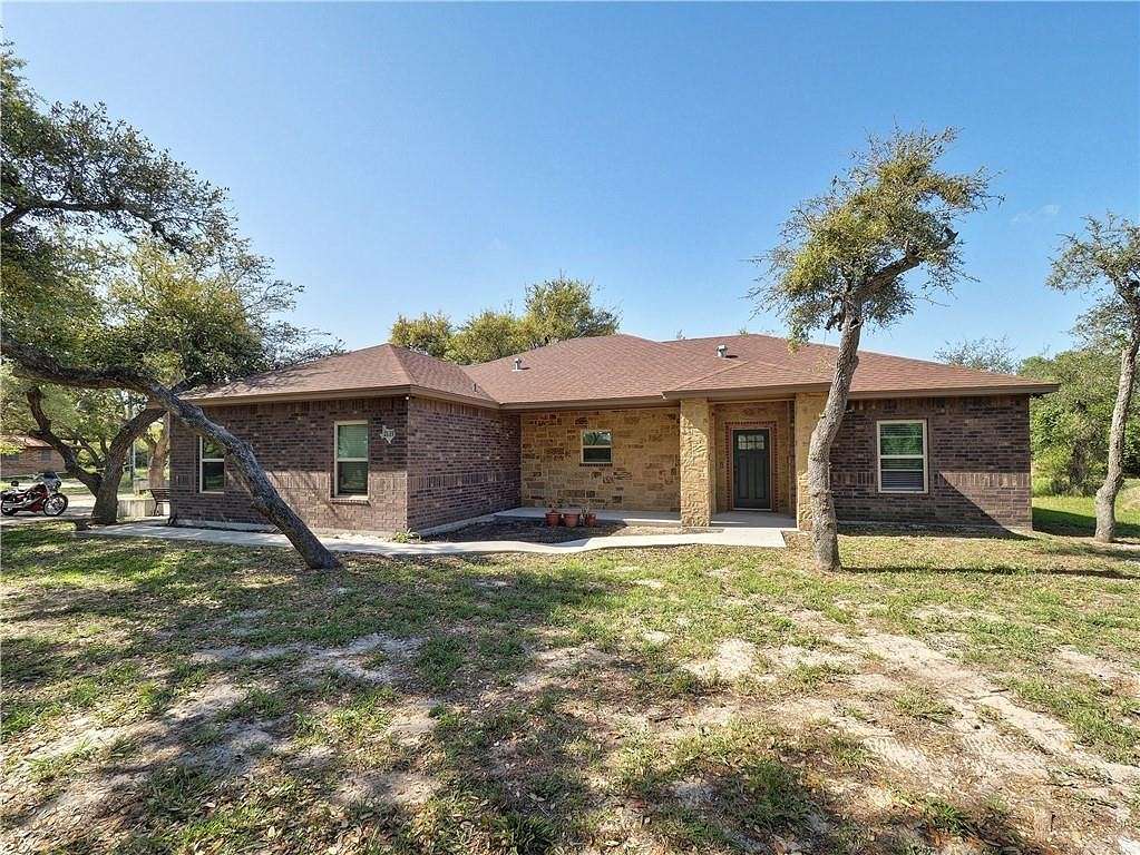 2.4 Acres of Residential Land with Home for Sale in Ingleside, Texas