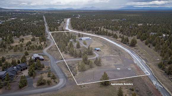 10.2 Acres of Land with Home for Sale in Bend, Oregon