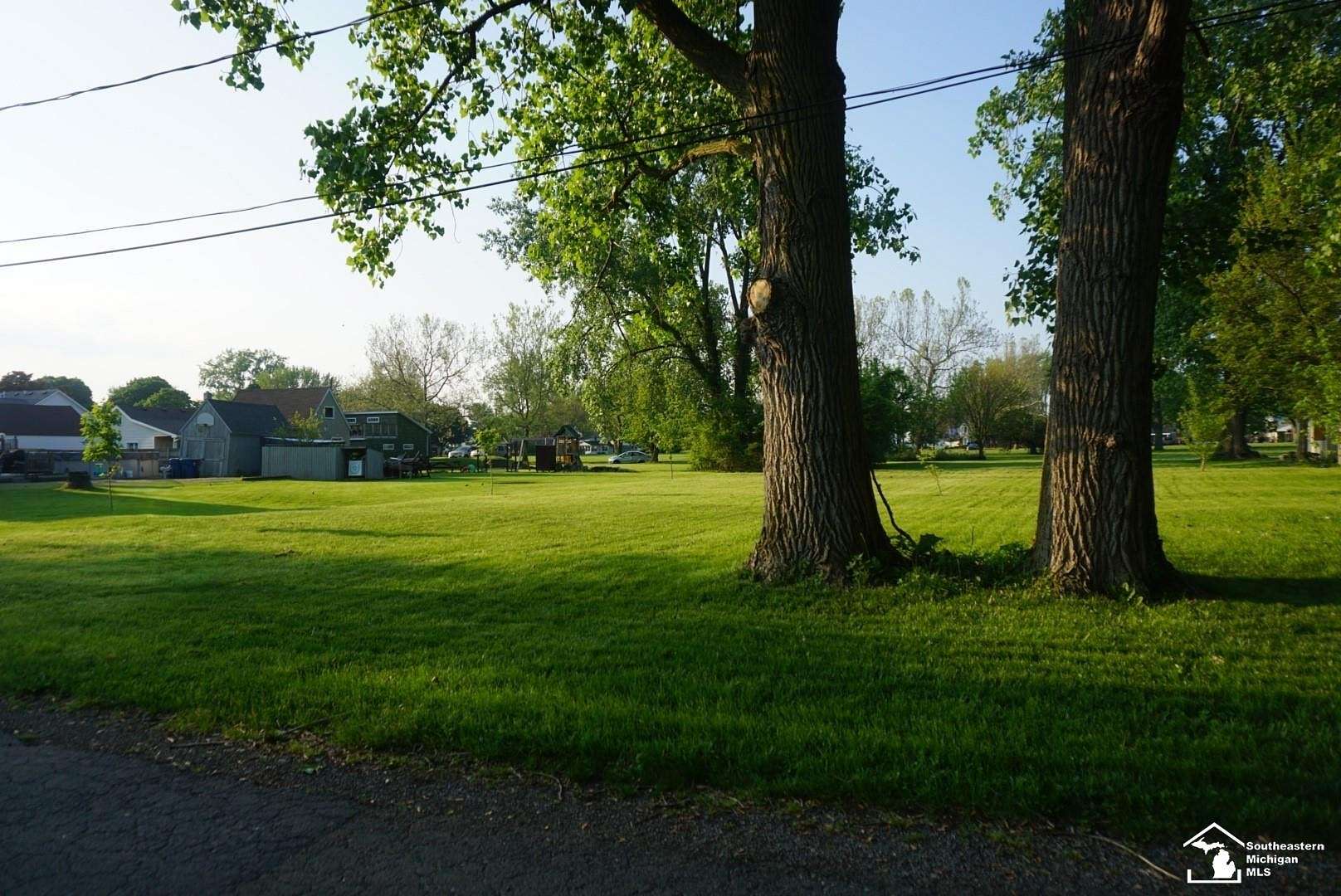 0.6 Acres of Residential Land for Sale in Monroe, Michigan