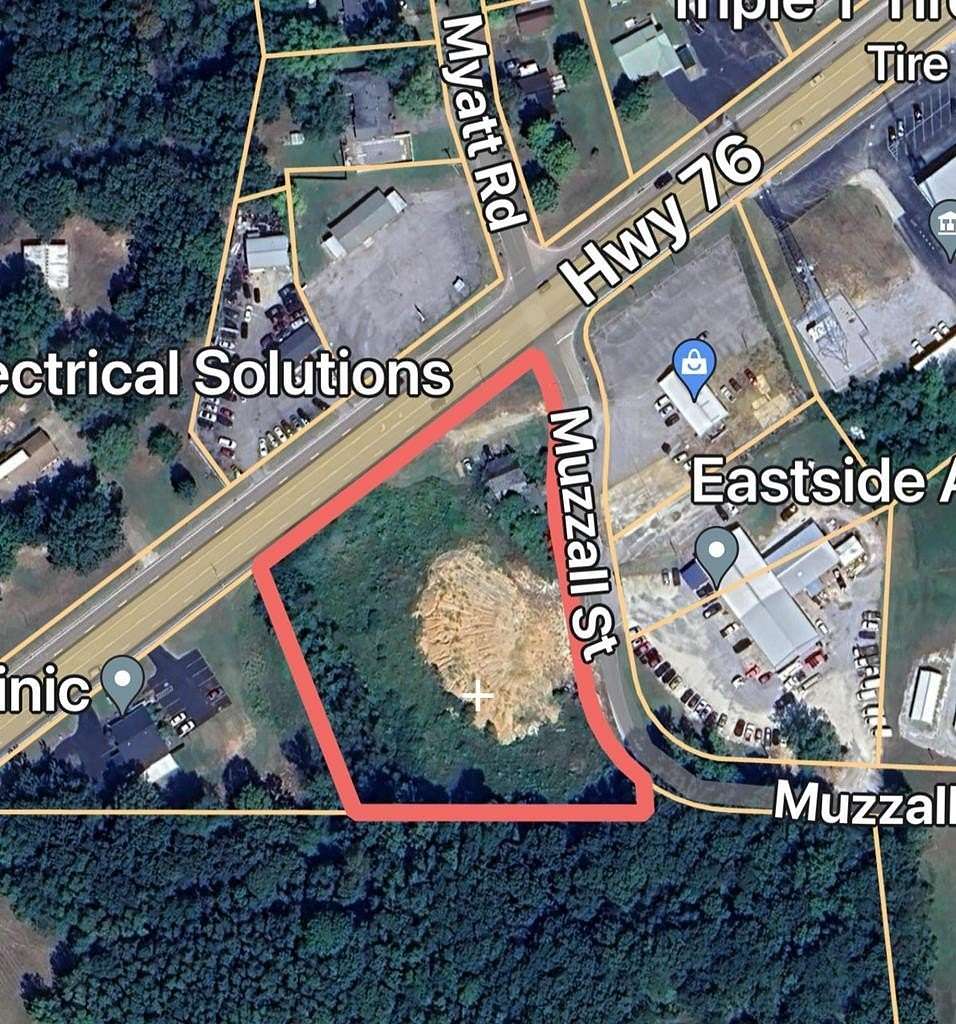 2.4 Acres of Mixed-Use Land for Sale in Paris, Tennessee