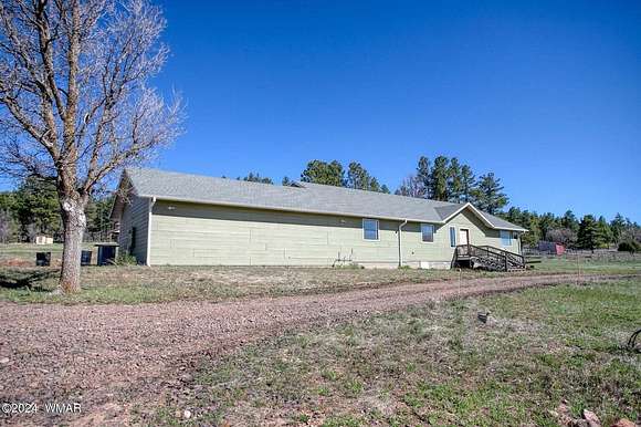 5.35 Acres of Land with Home for Sale in Pinedale, Arizona