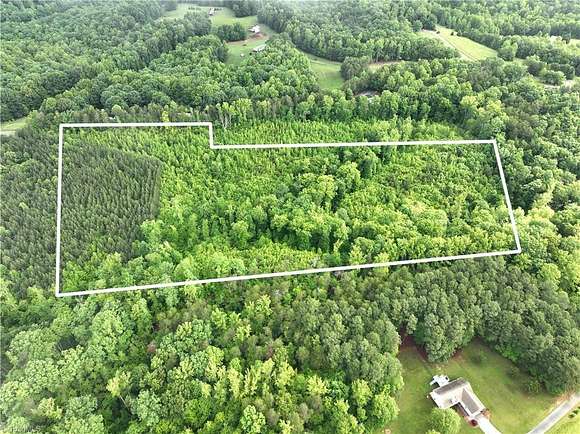 17 Acres of Recreational Land for Sale in Reidsville, North Carolina