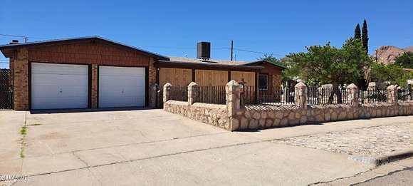 2 Acres of Residential Land with Home for Sale in El Paso, Texas