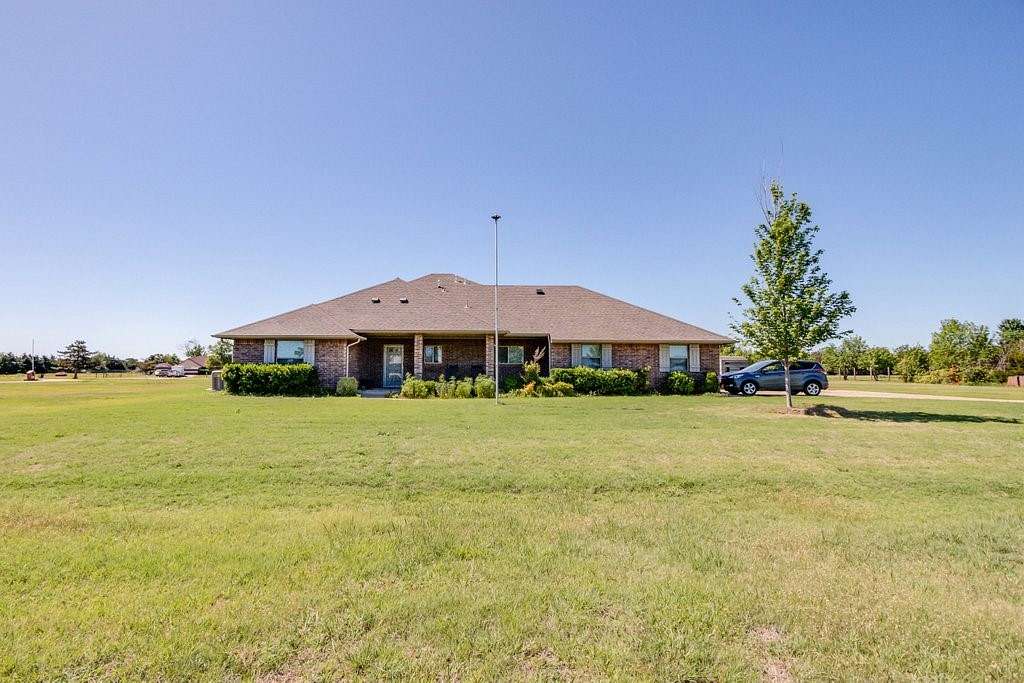 3.2 Acres of Residential Land with Home for Sale in Piedmont, Oklahoma