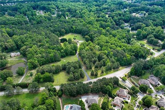 20.5 Acres of Land with Home for Sale in Buford, Georgia