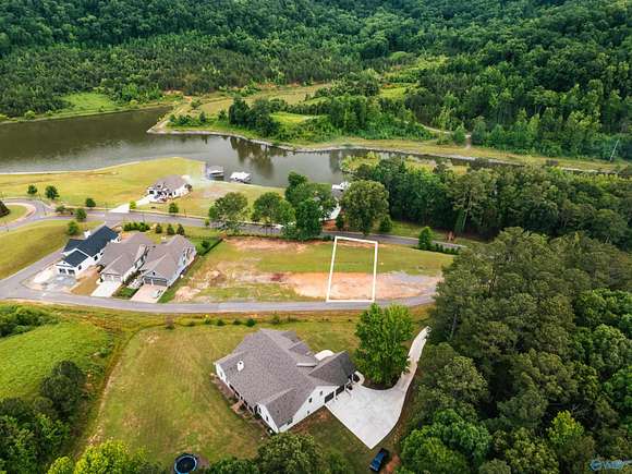 0.19 Acres of Land for Sale in Guntersville, Alabama