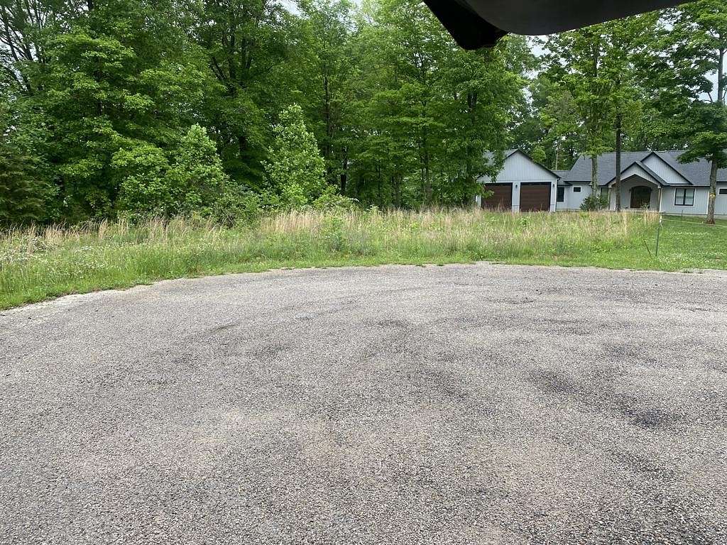 0.42 Acres of Residential Land for Sale in Russell Springs, Kentucky