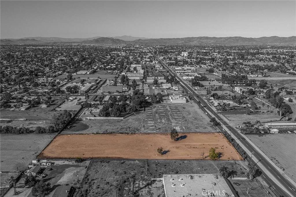 2.8 Acres of Commercial Land for Sale in Hemet, California