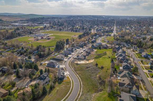 0.29 Acres of Residential Land for Sale in Moscow, Idaho