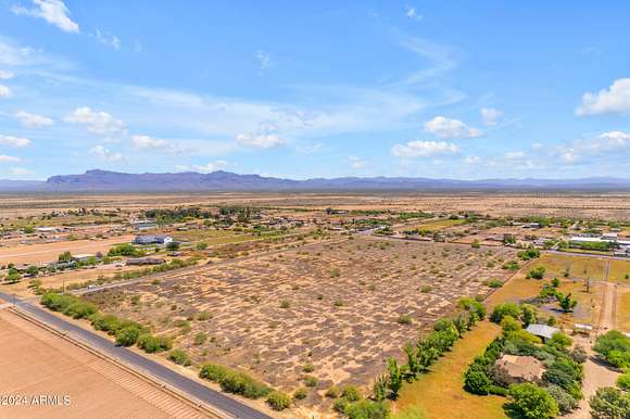 20 Acres of Agricultural Land for Sale in San Tan Valley, Arizona