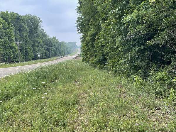 17 Acres of Recreational & Residential Land for Sale in Timpson, Texas