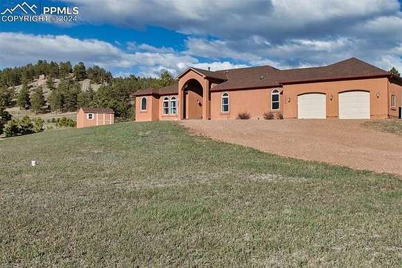 2.1 Acres of Residential Land with Home for Sale in Florissant, Colorado