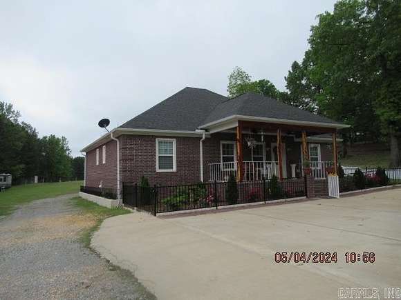 6.4 Acres of Residential Land with Home for Sale in Bauxite, Arkansas