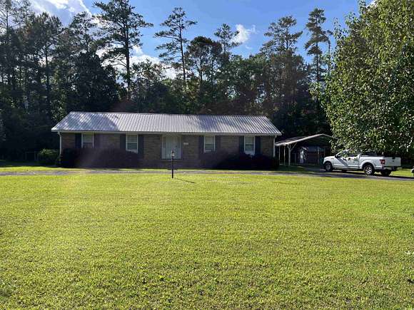 2 Acres of Residential Land with Home for Sale in Hemingway, South Carolina
