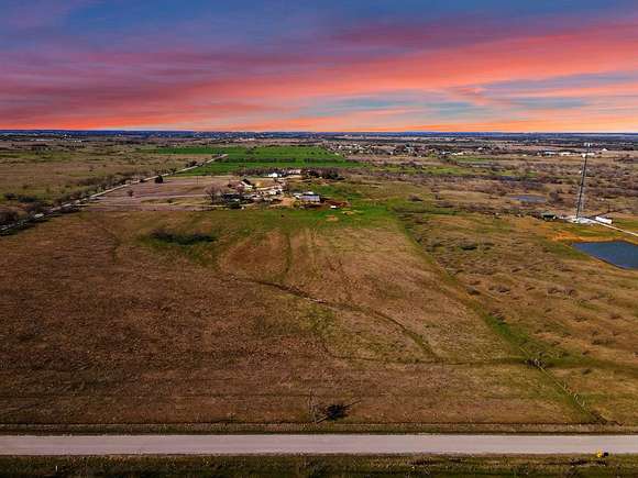 8 Acres of Land for Sale in Denton, Texas