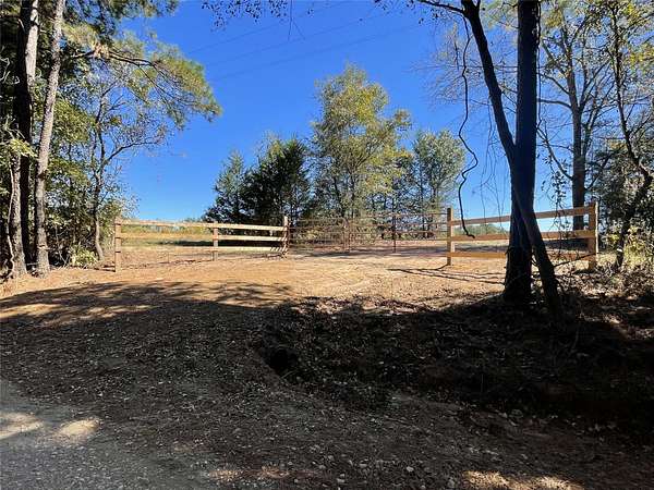 20 Acres of Recreational & Residential Land for Sale in Tenaha, Texas