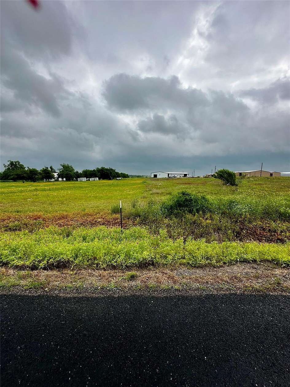 2.013 Acres of Mixed-Use Land for Sale in Jarrell, Texas