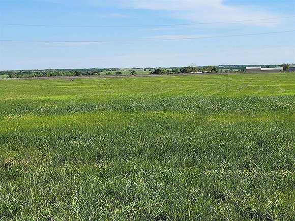 38.83 Acres of Agricultural Land for Sale in Coupland, Texas