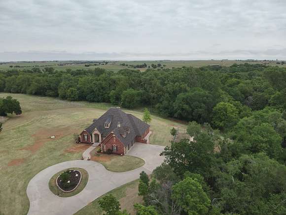 59 Acres of Recreational Land for Auction in Weatherford, Oklahoma