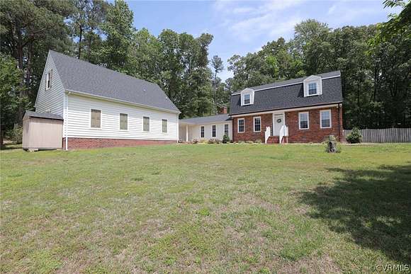 5.1 Acres of Land with Home for Sale in Mechanicsville, Virginia