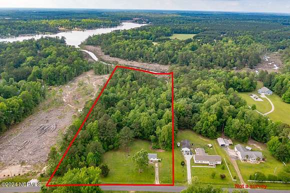 9 Acres of Residential Land with Home for Sale in Arapahoe, North Carolina