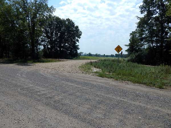 10.1 Acres of Land for Sale in Bagwell, Texas