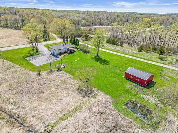 5.2 Acres of Residential Land with Home for Sale in Minnetrista, Minnesota
