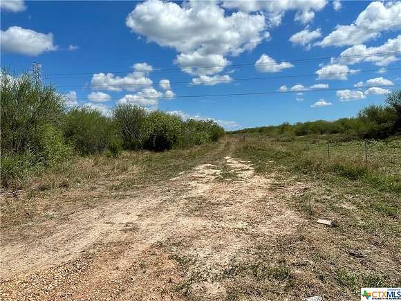 10 Acres of Land for Sale in Victoria, Texas