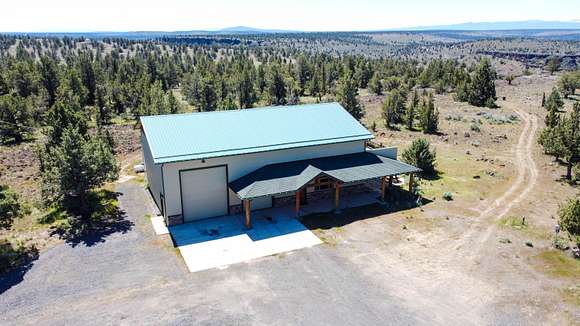 3.9 Acres of Residential Land with Home for Sale in Terrebonne, Oregon