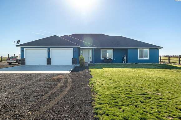 5 Acres of Land with Home for Sale in Pasco, Washington