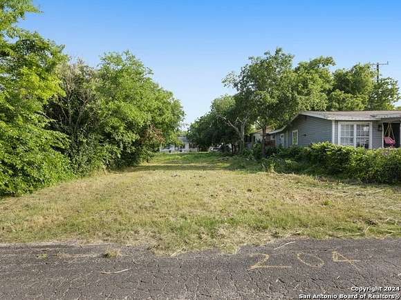 0.075 Acres of Residential Land for Sale in San Antonio, Texas