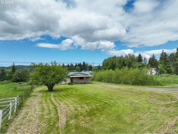 53.2 Acres of Land with Home for Sale in Astoria, Oregon