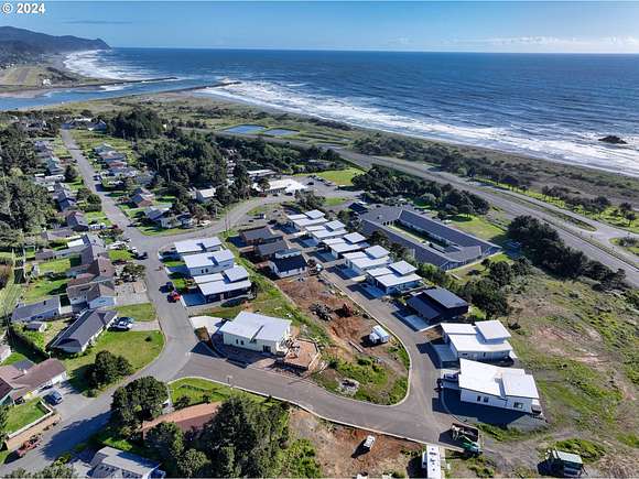 0.1 Acres of Mixed-Use Land for Sale in Gold Beach, Oregon