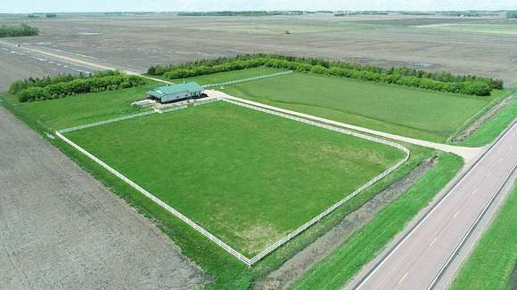 9.5 Acres of Improved Residential Land for Sale in Elk Point, South Dakota