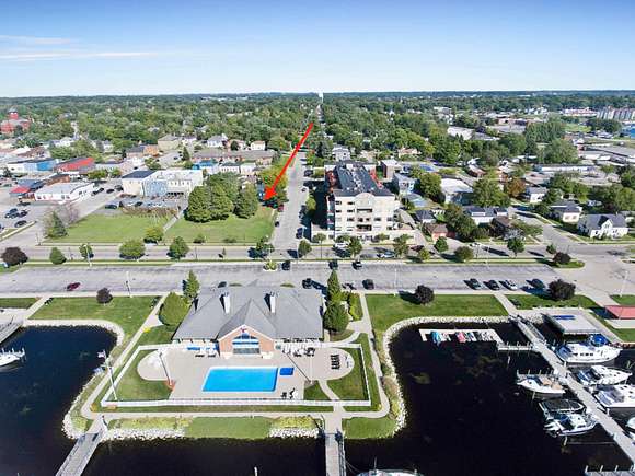 0.19 Acres of Commercial Land for Sale in Ludington, Michigan