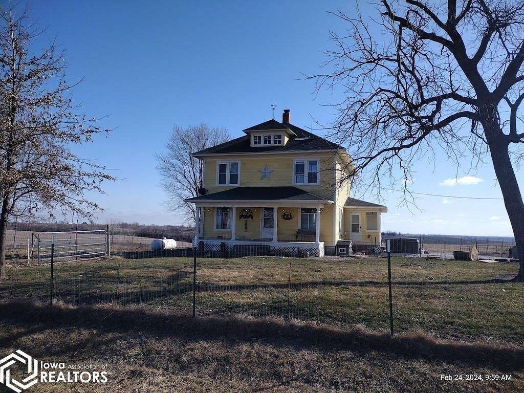 2.6 Acres of Residential Land with Home for Sale in Sigourney, Iowa