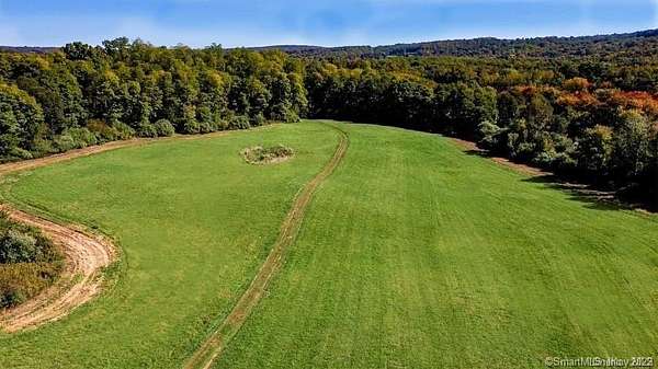 500 Acres of Land for Sale in Pawling, New York