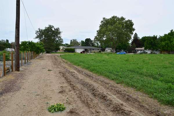 2 Acres of Land for Sale in Fruitland, Idaho