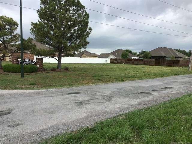 0.29 Acres of Residential Land for Sale in Pryor, Oklahoma